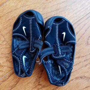 🧸 3/$20 Nike Sunray Protect - Black